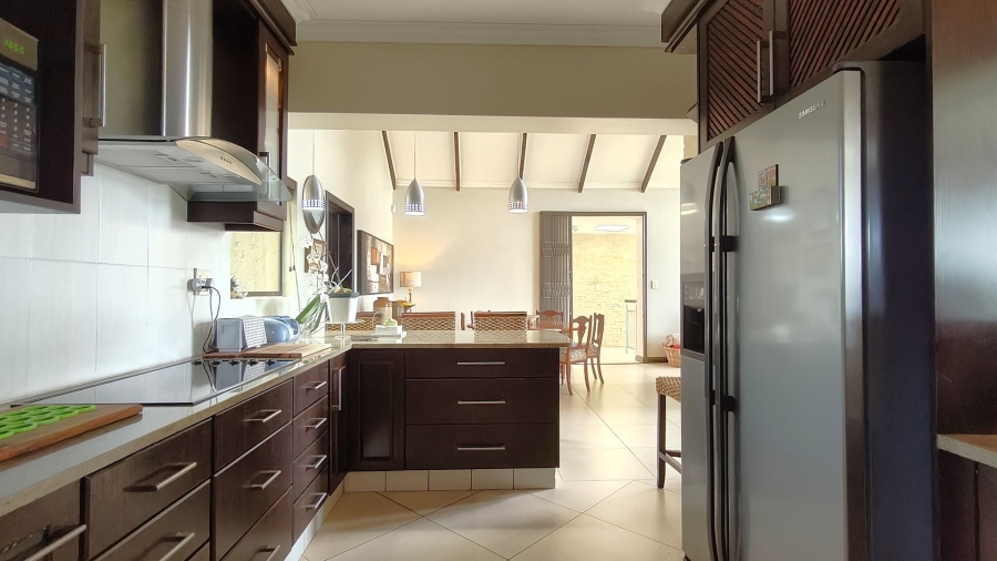 5 Bedroom Property for Sale in Num Num Cape Estate Western Cape